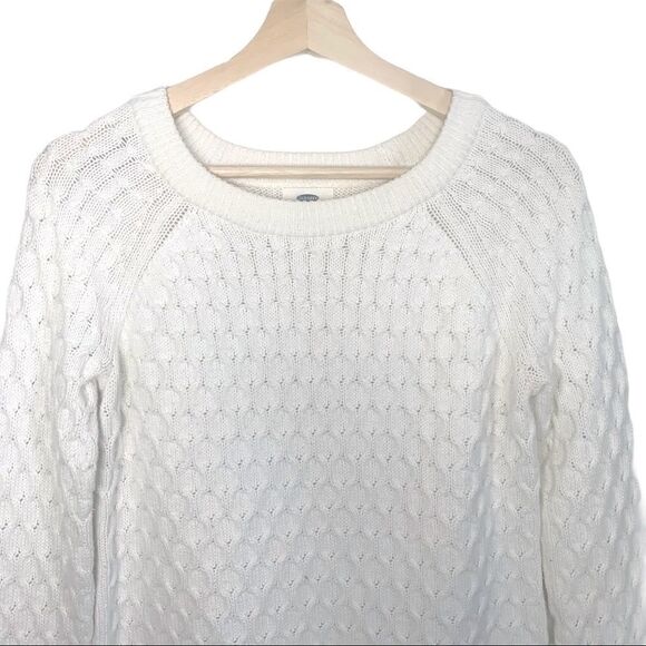 Old Navy Chunky Knit White Sweater - Picture 2 of 7